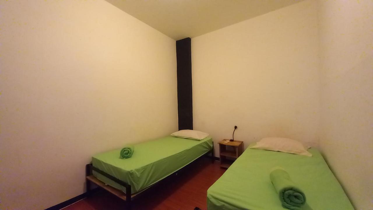 Dc Hotel & Hostel Labuan Bajo Exterior foto